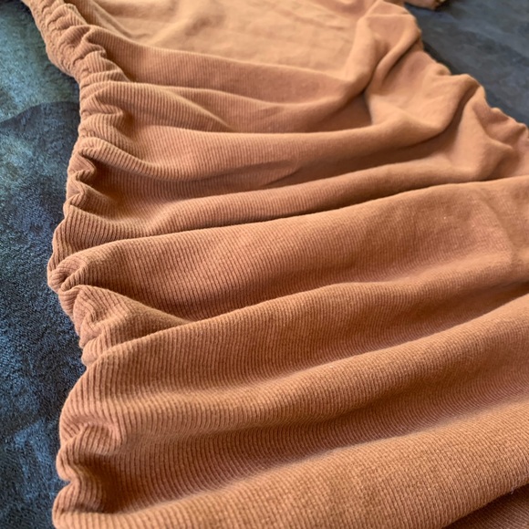 Zara Rust Ribbed Knit Top - Picture 4 of 4